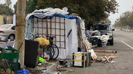 homeless-camp-clean-up-venice-blvd-sept-8-2021.jpg
