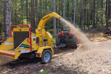 wood-chipping-with-the-vermeer-bc900xl (6).jpeg